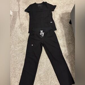 Figs XXS Black Scrub Top + Scrub Pants
